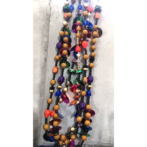 Multicolor Chunky Beaded Necklace With Butterfly Accent Clip - Picture 3 of 3